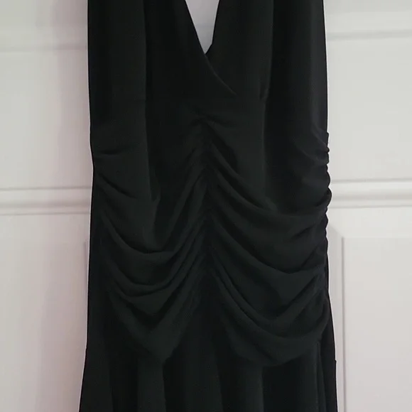 Little Black Dress - Picture 4 of 10